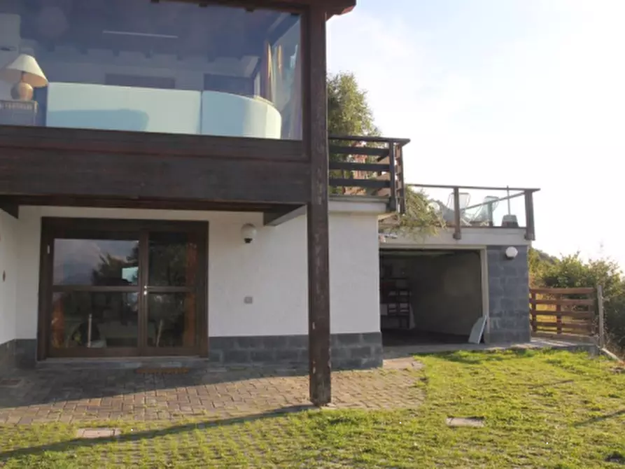 Immagine 13 di Appartamento in vendita  in Via Sighignola a Alta Valle Intelvi