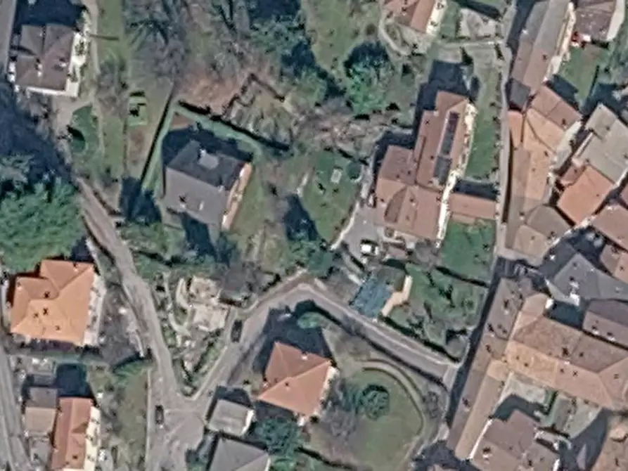 Immagine 1 di Negozio in vendita  in Via Martino Novi  a Alta Valle Intelvi