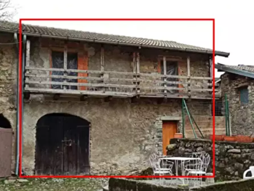 Immagine 2 di Magazzino in vendita  in Vicolo Movetti a Alta Valle Intelvi
