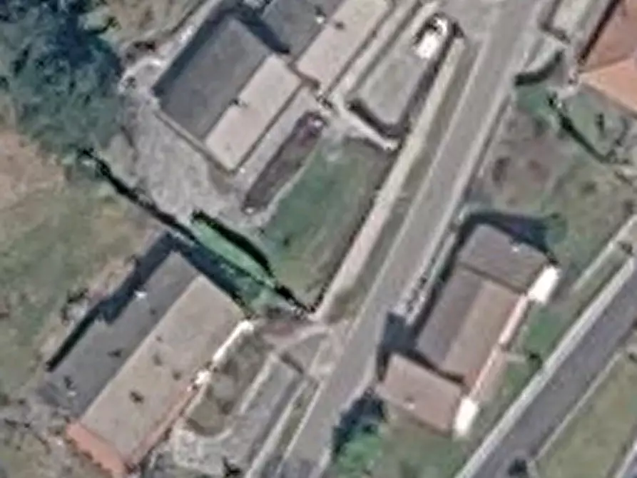 Immagine 4 di Magazzino in vendita  in Vicolo Movetti a Alta Valle Intelvi