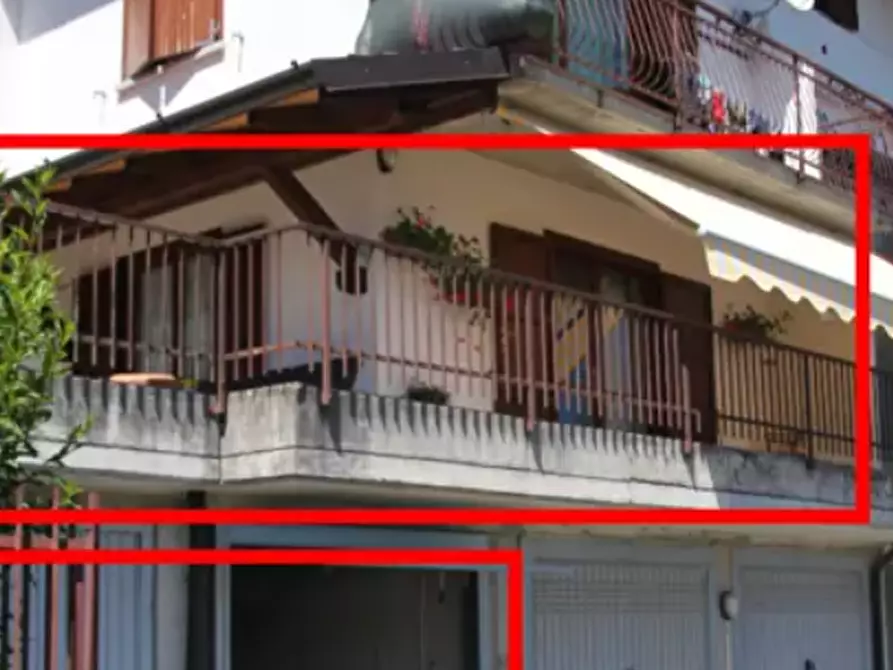 Immagine 3 di Appartamento in vendita  in Via IV Novembre a Alta Valle Intelvi