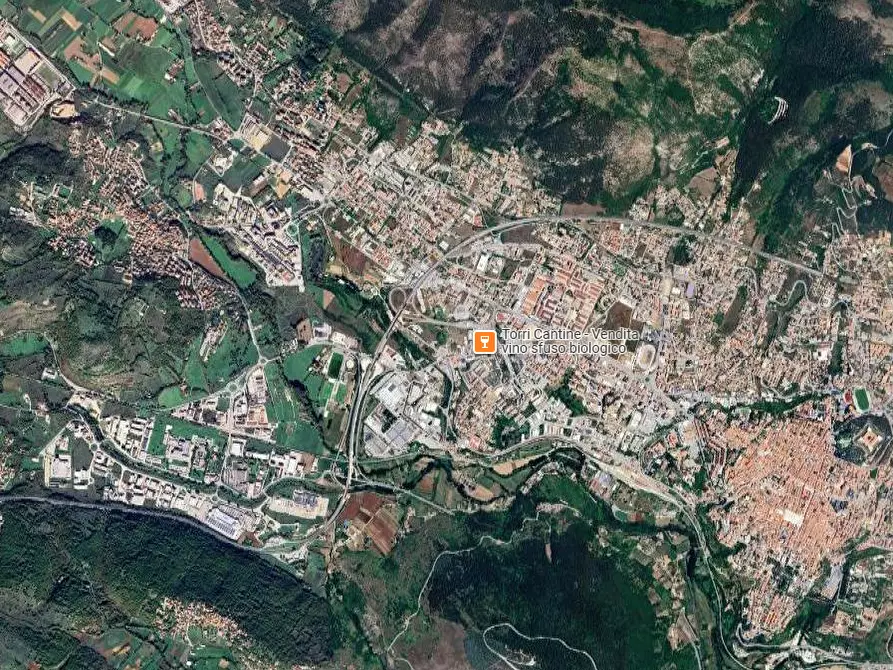Immagine 10 di Garage in vendita  in Via Guido Polidoro a L'aquila