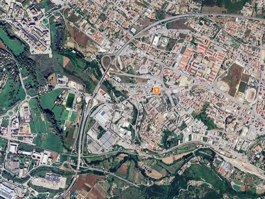 Immagine 11 di Garage in vendita  in Via Guido Polidoro a L'aquila