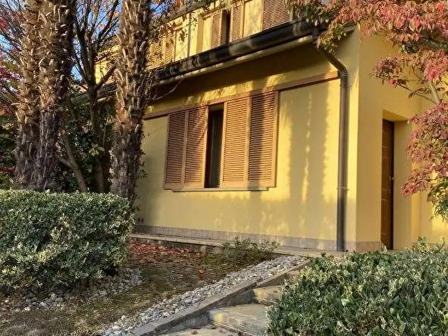 Immagine 1 di Casa bifamiliare in vendita  in Via Carroccio  a Verano Brianza