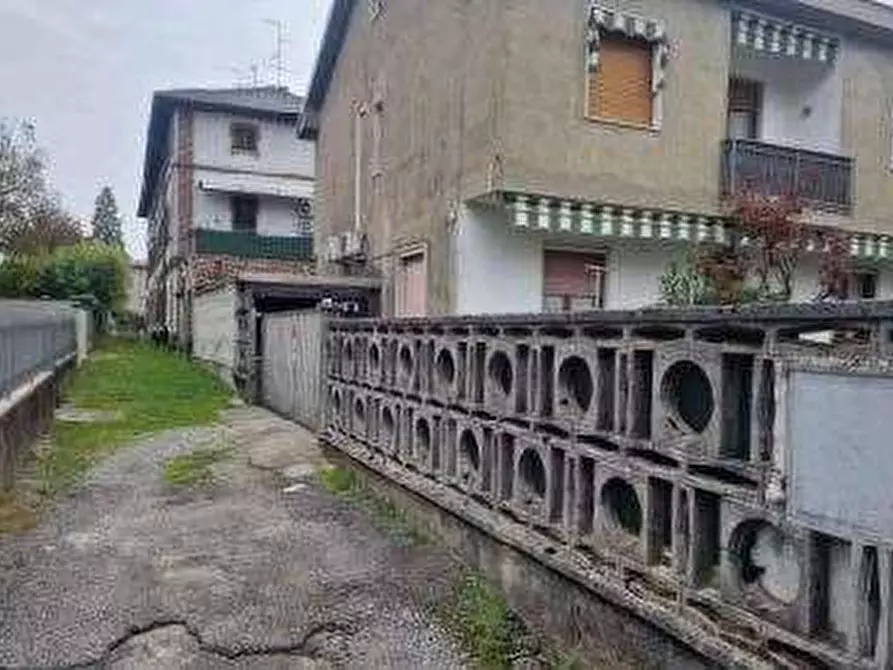 Immagine 3 di Appartamento in vendita  in Via Isonzo a Cogliate