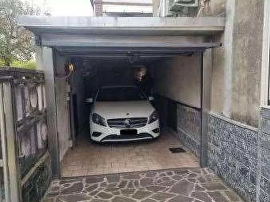 Immagine 4 di Appartamento in vendita  in Via Isonzo a Cogliate