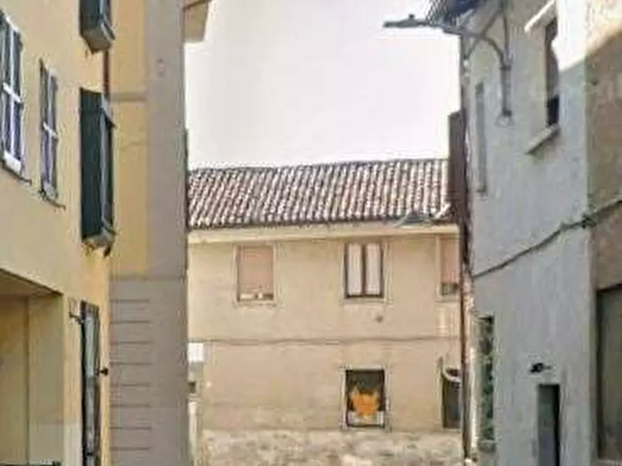 Immagine 5 di Appartamento in vendita  in Via Filippo Corridoni  a Arcore