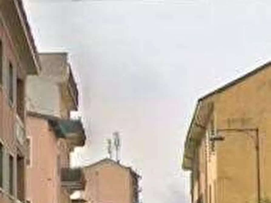 Immagine 3 di Negozio in vendita  in Via Cesare Battisti a Carugate