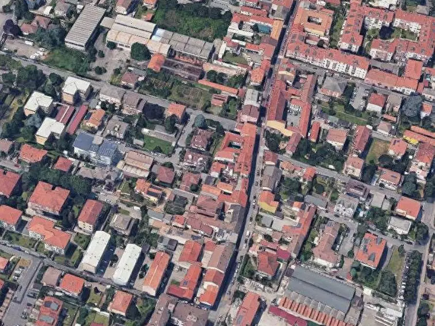 Immagine 5 di Negozio in vendita  in Via Cesare Battisti a Carugate
