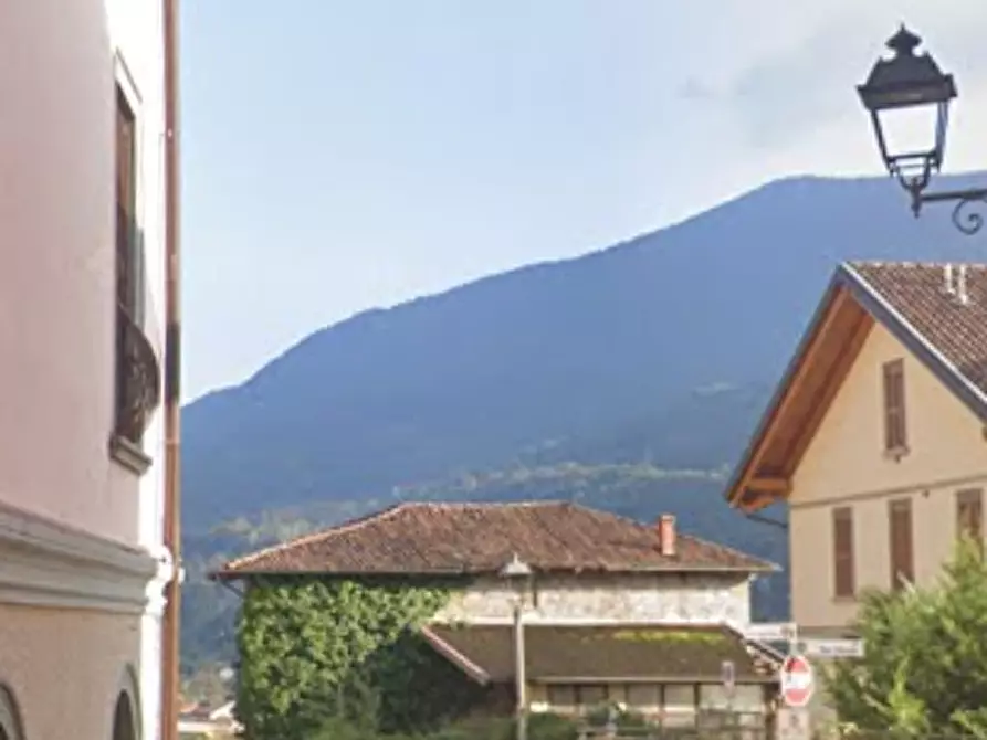 Immagine 7 di Magazzino in vendita  in Via Martiri della Libertà a Endine Gaiano