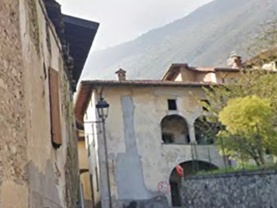 Immagine 8 di Magazzino in vendita  in Via Martiri della Libertà a Endine Gaiano