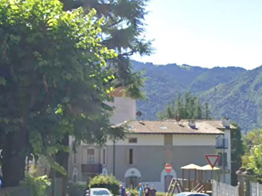 Immagine 6 di Garage in vendita  in Via Antonio Locatelli  a Castione Della Presolana