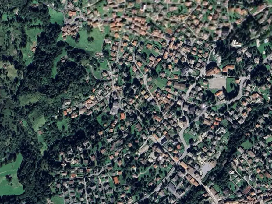 Immagine 8 di Garage in vendita  in Via Antonio Locatelli  a Castione Della Presolana