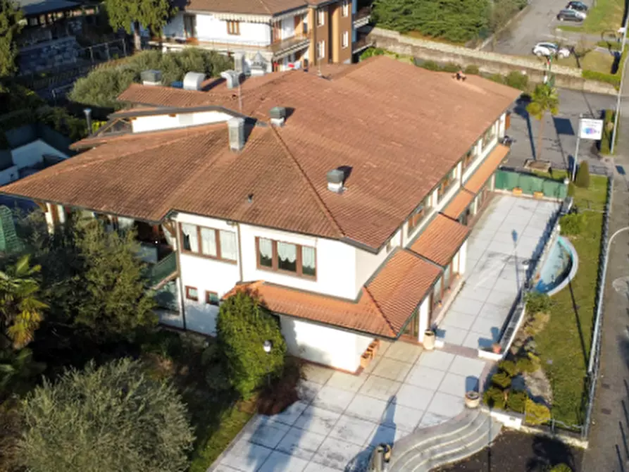 Immagine 5 di Negozio in vendita  in Via Nazionale a Ranzanico