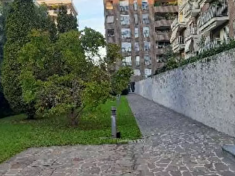 Immagine 3 di Appartamento in vendita  in Via Asiago a Milano