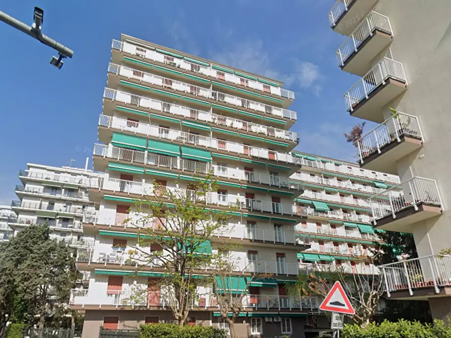 Immagine 9 di Appartamento in vendita  in Via Georg Bizet a Pioltello