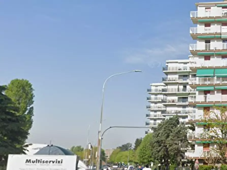 Immagine 11 di Appartamento in vendita  in Via Georg Bizet a Pioltello