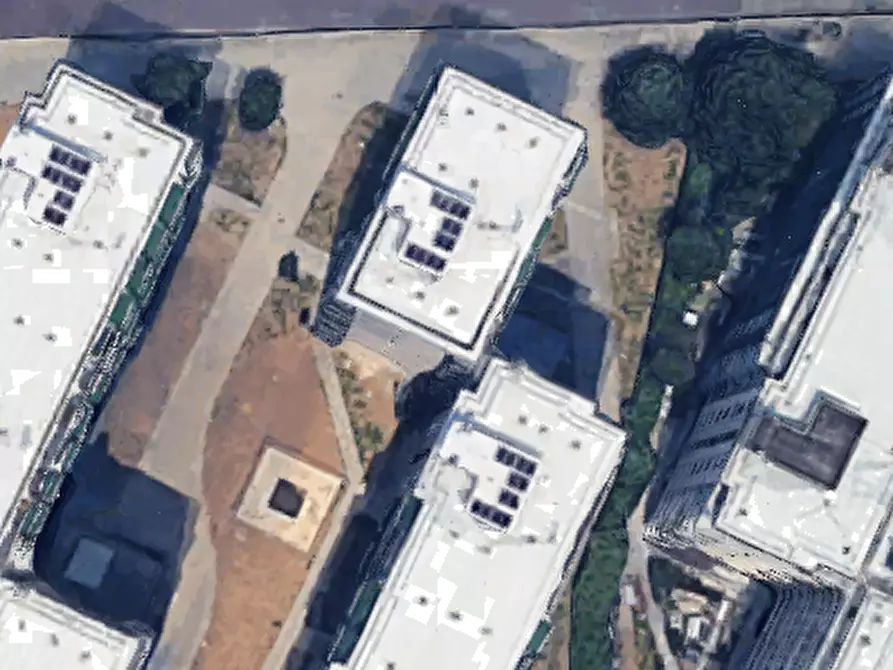 Immagine 1 di Garage in vendita  in Via Richard Wagner a Pioltello