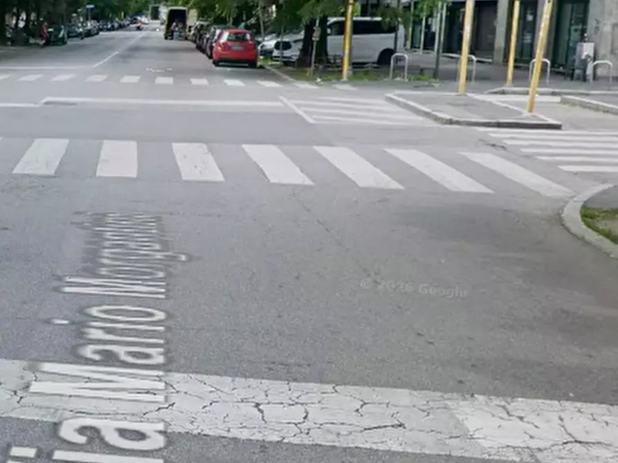 Immagine 10 di Garage in vendita  in Via XI Febbraio a Trezzo Sull'adda