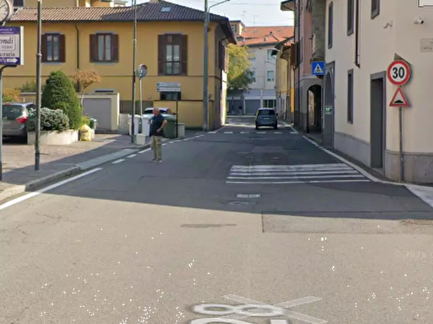 Immagine 12 di Appartamento in vendita  in Via A. Manzoni a Busto Garolfo