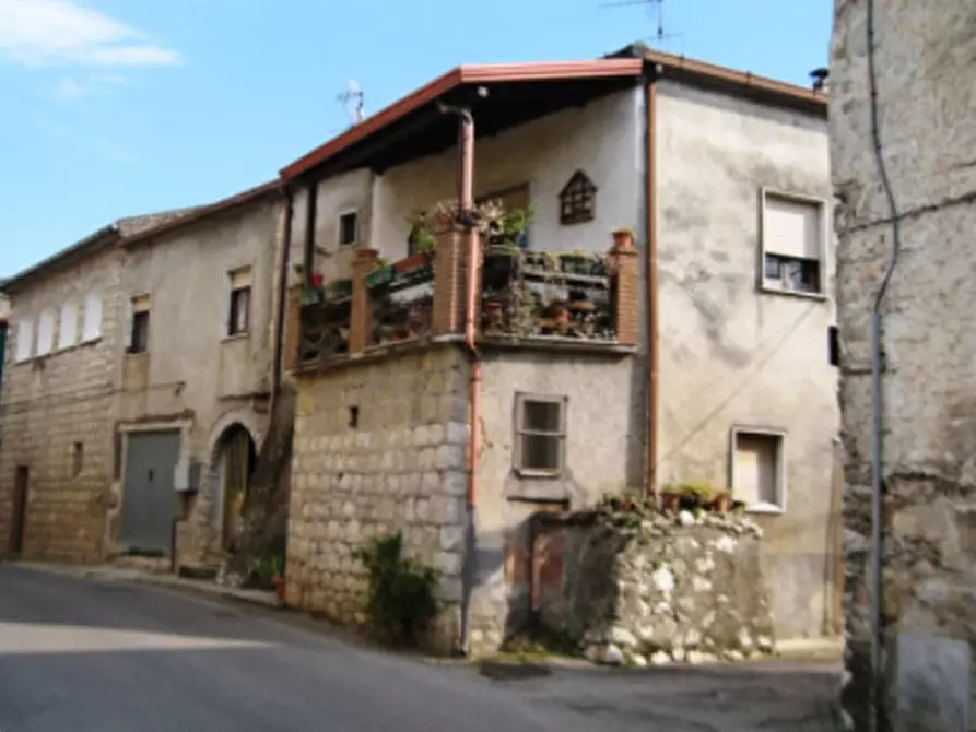 Immagine 1 di Rustico / casale in vendita  in Via Roma a Dragoni