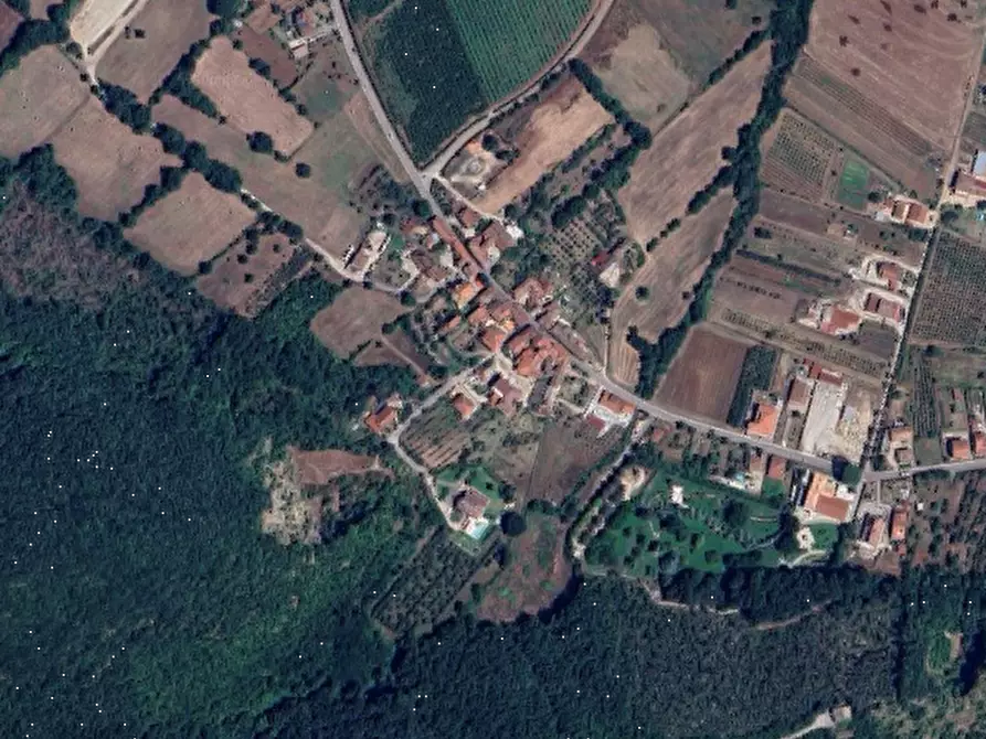 Immagine 19 di Rustico / casale in vendita  in Via Roma a Dragoni