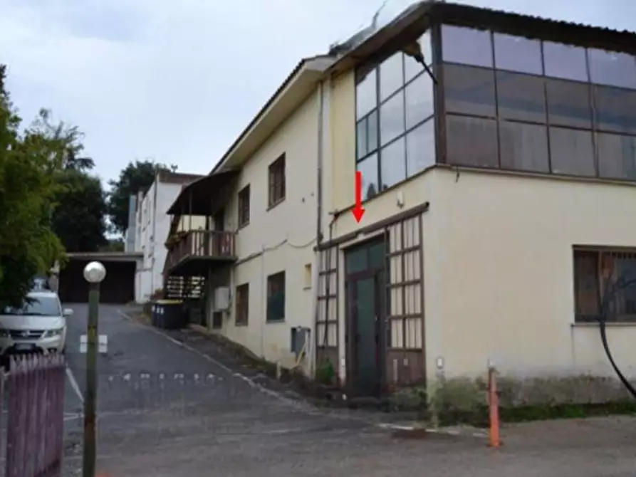 Immagine 1 di Laboratorio in vendita  in Via delle Mole a Albano Laziale