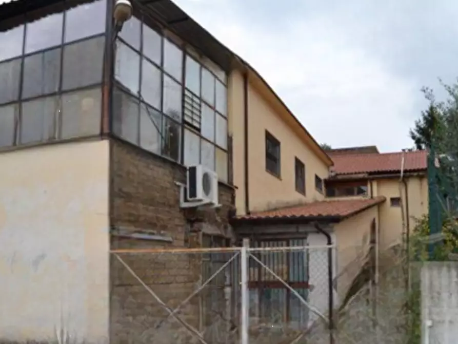 Immagine 2 di Laboratorio in vendita  in Via delle Mole a Albano Laziale