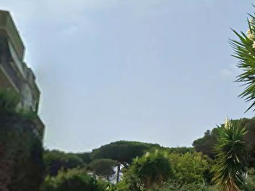 Immagine 15 di Appartamento in vendita  in C. Italia a Anzio