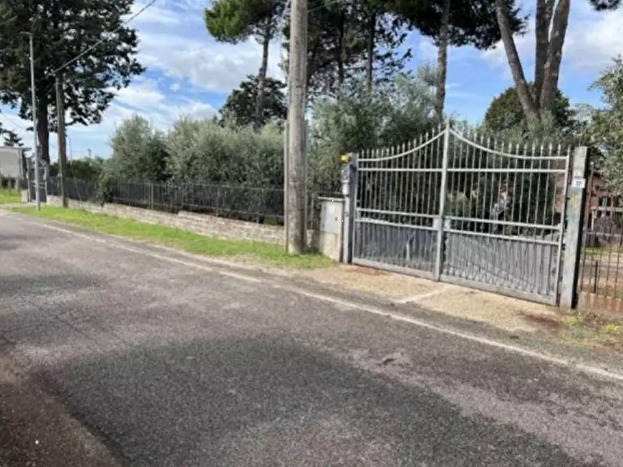 Immagine 2 di Casa bifamiliare in vendita  in Via Montegiove Vecchio a Lanuvio