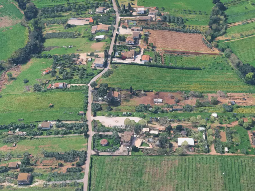 Immagine 34 di Casa bifamiliare in vendita  in Via Montegiove Vecchio a Lanuvio