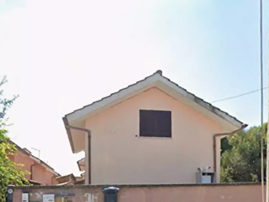 Immagine 3 di Appartamento in vendita  in Via della Vite  a Ardea