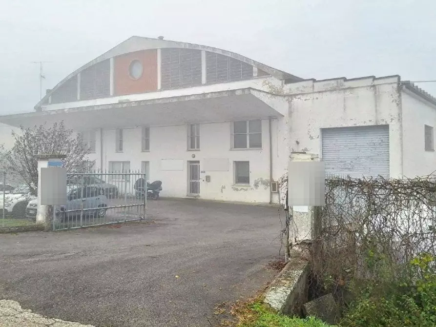 Immagine 1 di Capannone industriale in vendita  in via Bastia a Lugo