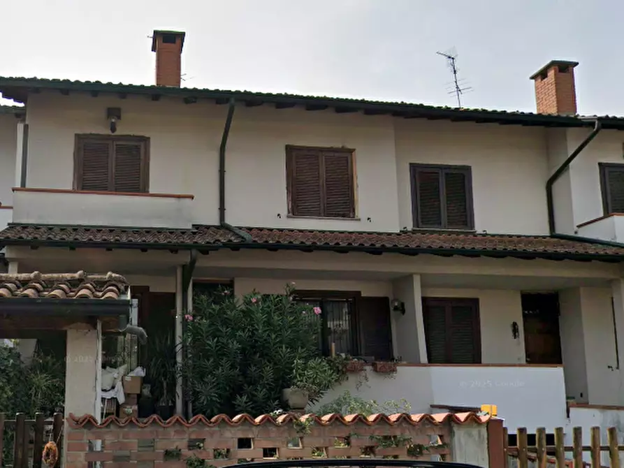 Immagine 2 di Villetta a schiera in vendita  in Via Giotto da Bondone a Assago