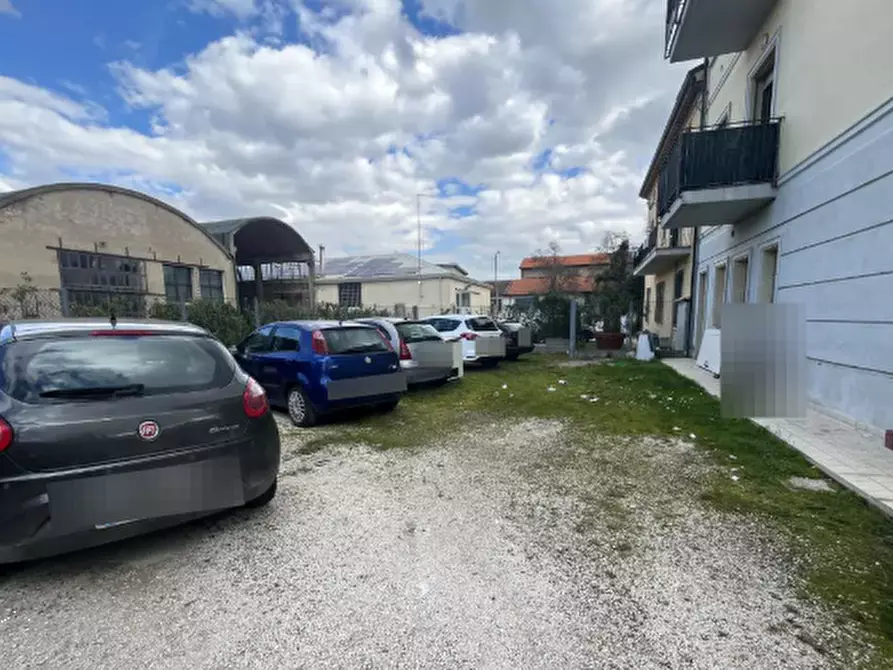 Immagine 2 di Negozio in vendita  in Via della Libertà a Russi