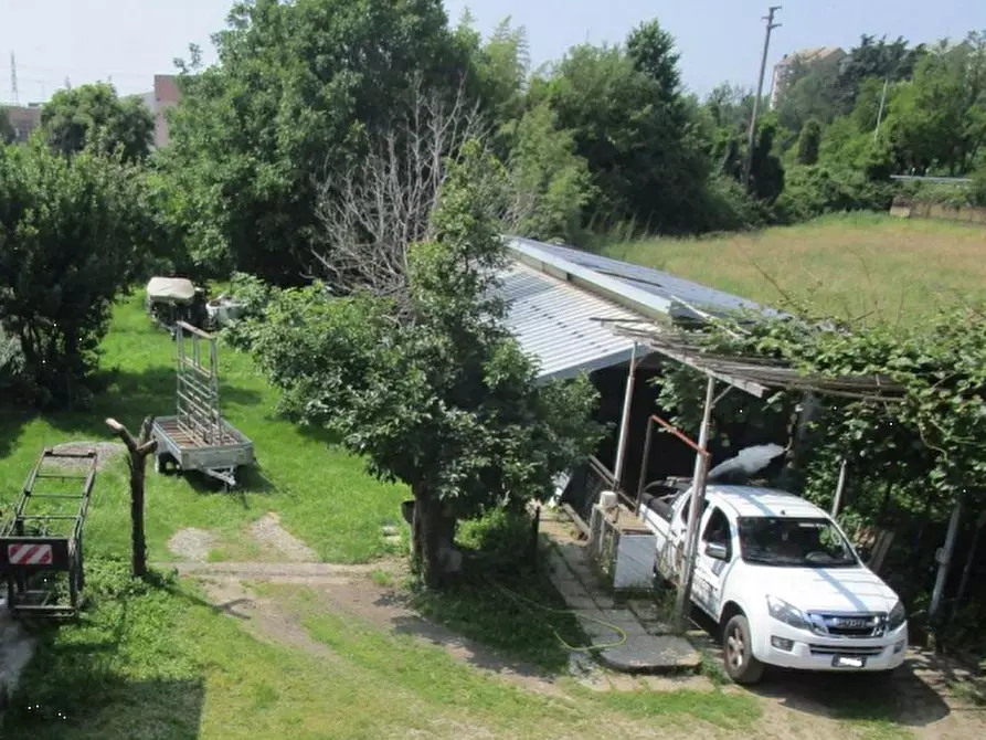 Immagine 14 di Appartamento in vendita  in Via Guglielmo Marconi, a Limbiate
