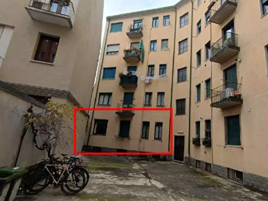 Immagine 4 di Appartamento in vendita  in Via Luigi Prinetti a Milano