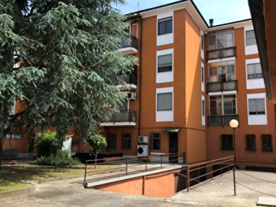 Immagine 2 di Appartamento in vendita  in Via Umberto I a Palestro