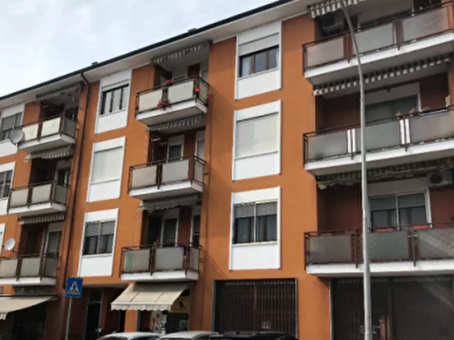 Immagine 3 di Appartamento in vendita  in Via Umberto I a Palestro