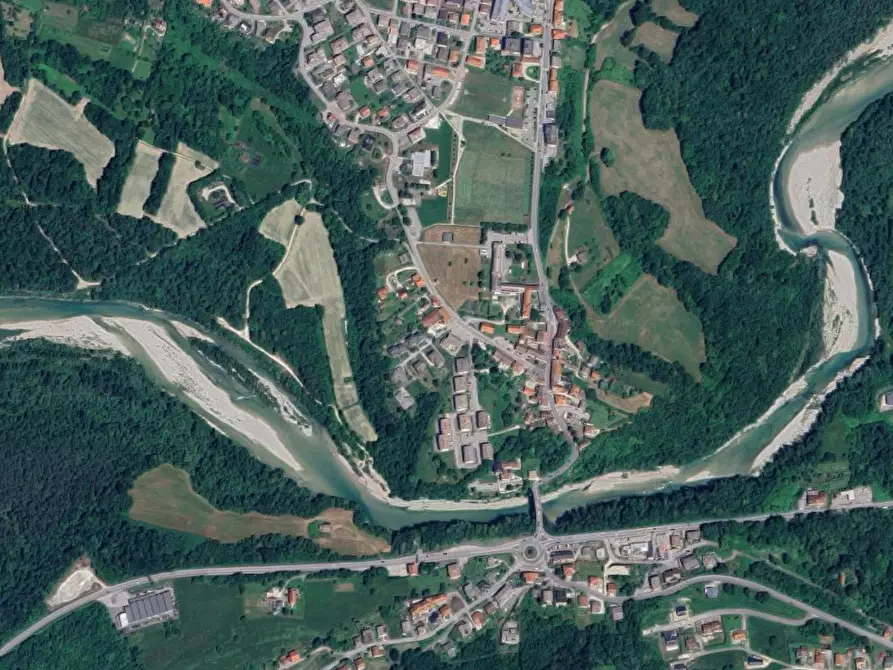 Immagine 5 di Laboratorio in vendita  in Viale Roma a Ponte Nelle Alpi