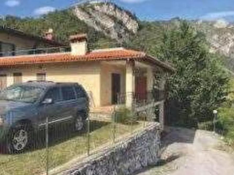 Immagine 4 di Garage in vendita  in Via Fontane a Tremosine