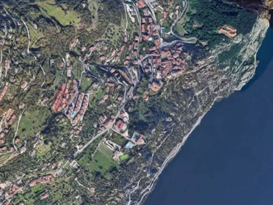 Immagine 9 di Garage in vendita  in Via Fontane a Tremosine