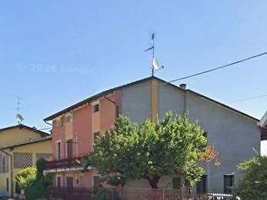 Immagine 6 di Porzione di casa in vendita  in Località Ponte del Cantone a Pozzolengo