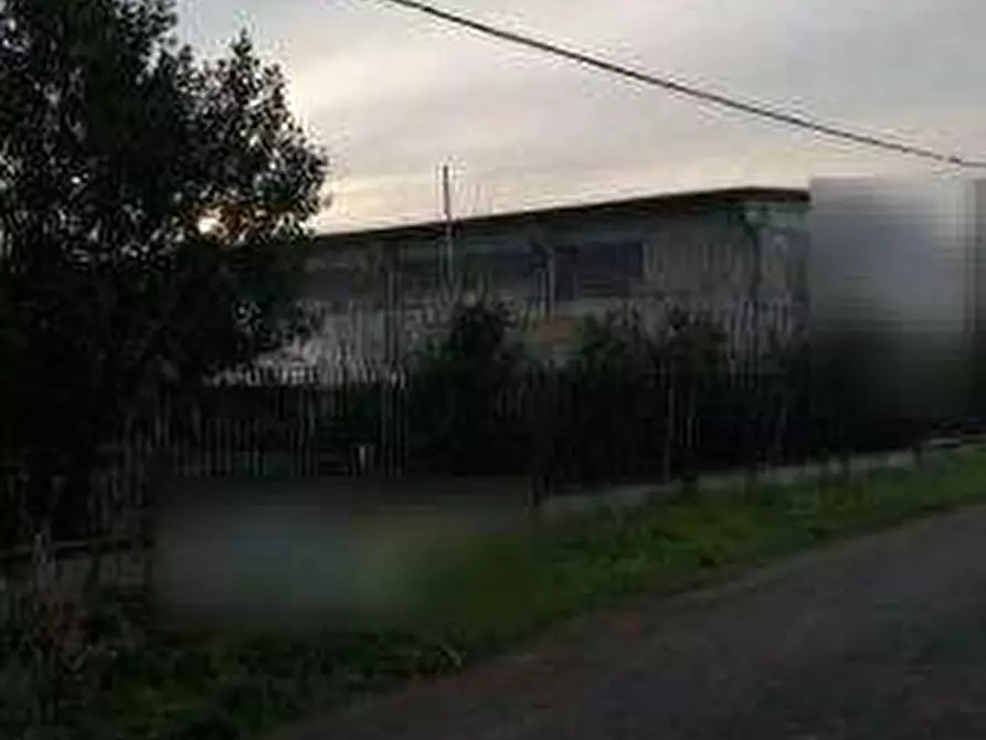 Immagine 1 di Magazzino in vendita  in Via Stazione a Montirone