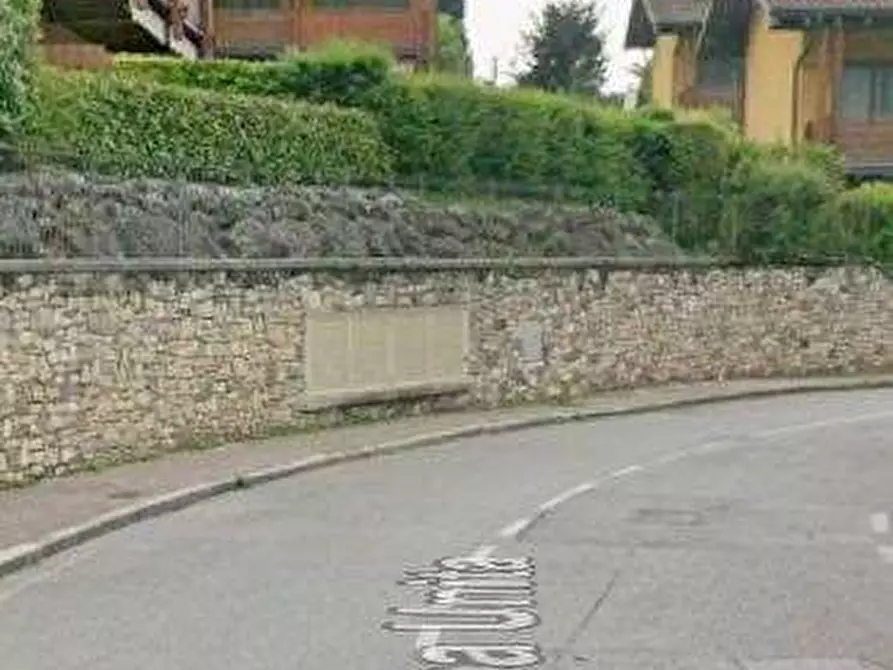 Immagine 4 di Garage in vendita  in via Europa Unita  a Songavazzo