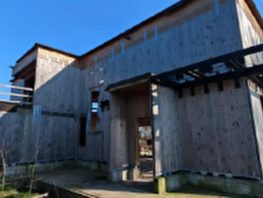 Immagine 1 di Villa in vendita  in Via don Silvio Coira a Basiglio