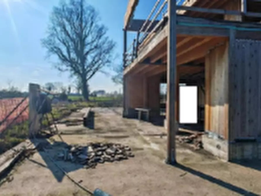 Immagine 4 di Villa in vendita  in Via don Silvio Coira a Basiglio