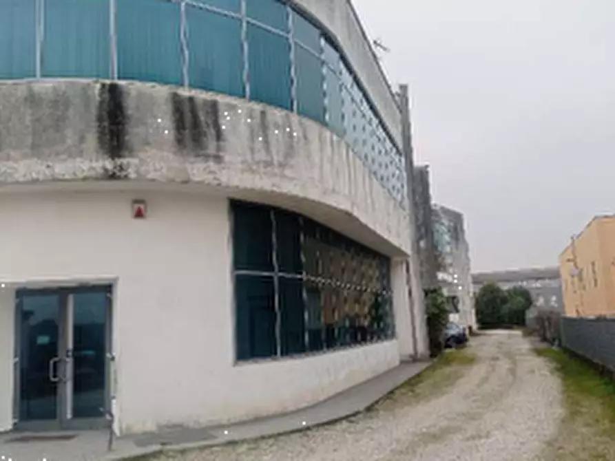Immagine 2 di Capannone industriale in vendita  in Via Lombardia a Monastier Di Treviso