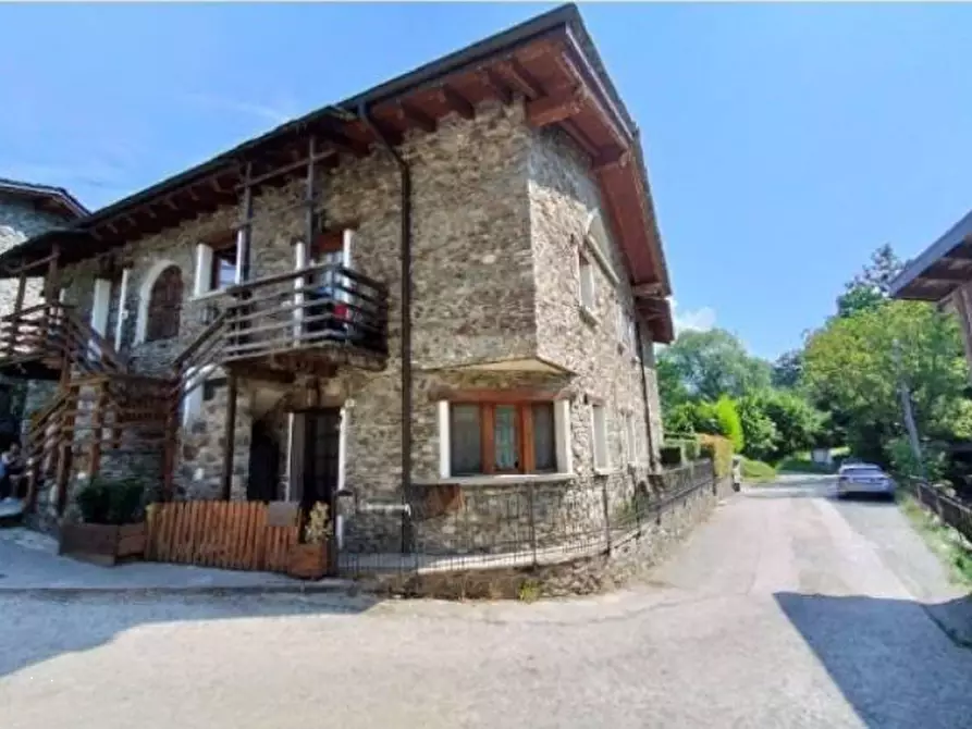 Immagine 1 di Appartamento in vendita  in Via Forte di Fuentes a Colico