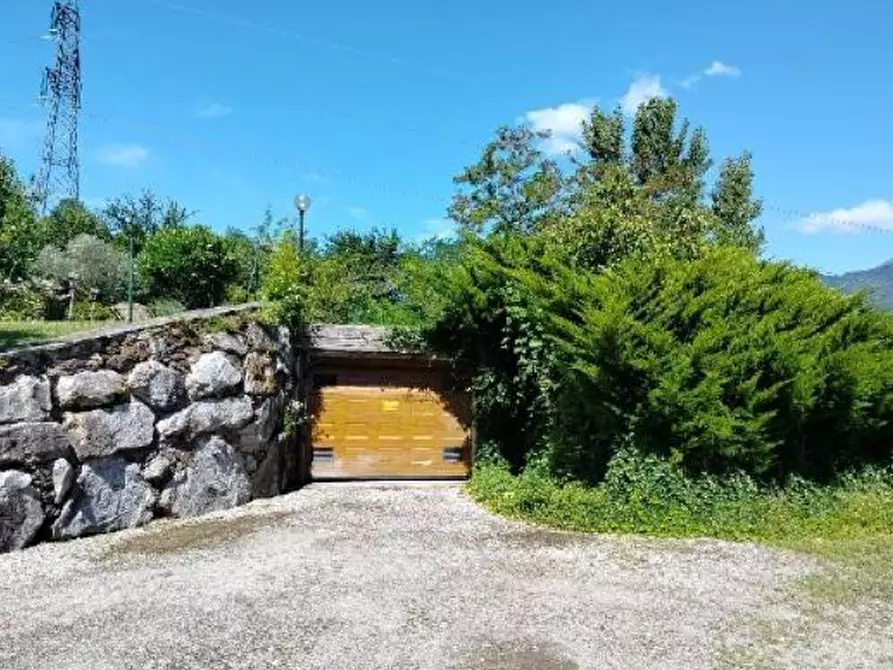 Immagine 3 di Appartamento in vendita  in Via Forte di Fuentes a Colico